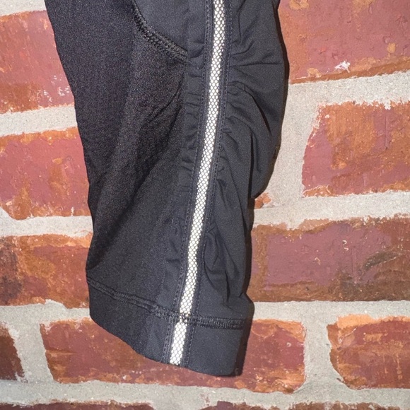 Lululemon Run for your life capri leggings size 8 - Picture 3 of 9